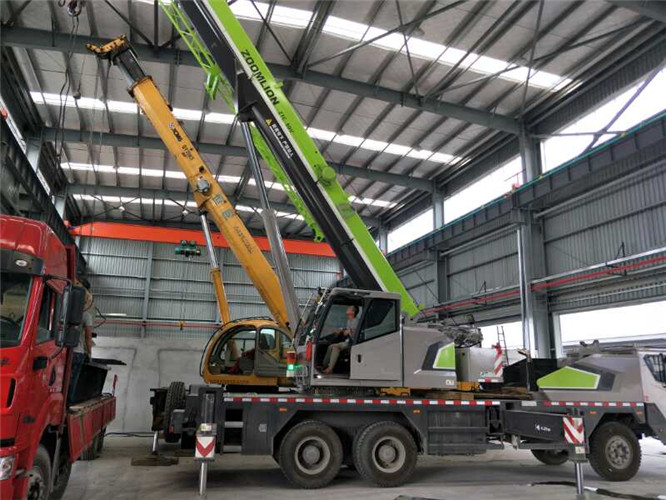 云南高空车出租需要注意哪些安全事项？