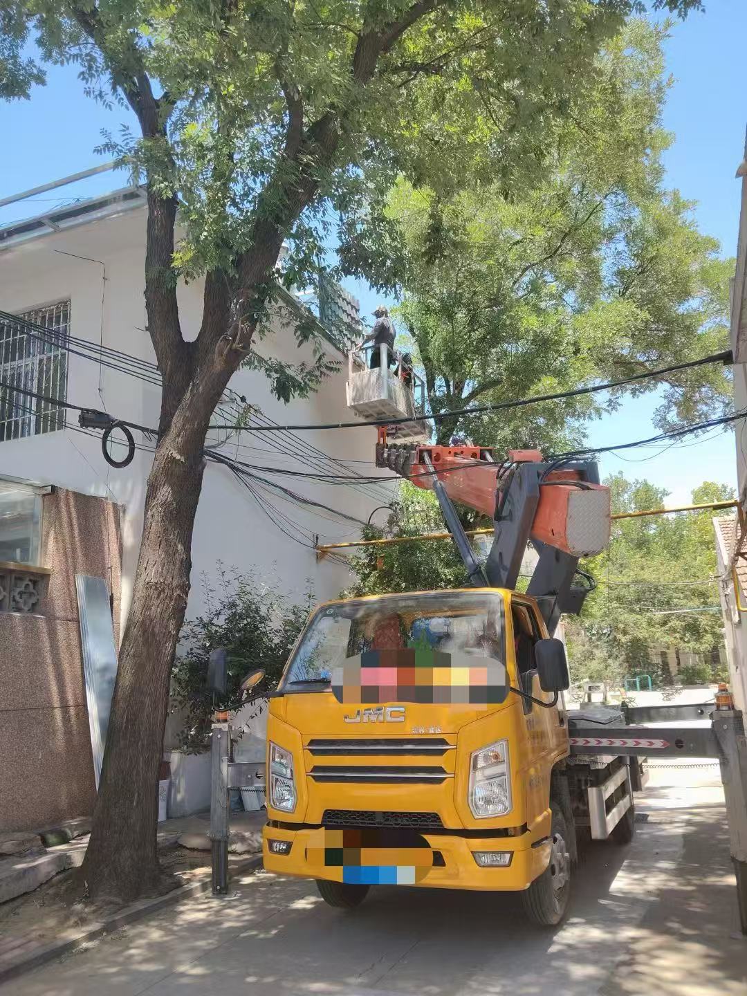 云南高空作业车能吊装重物吗？最大承载多少公斤？