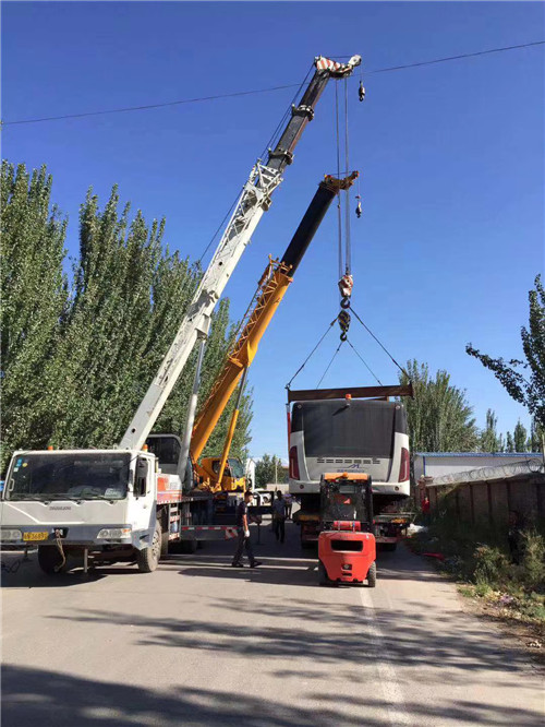 云南港口集装箱搬运案例